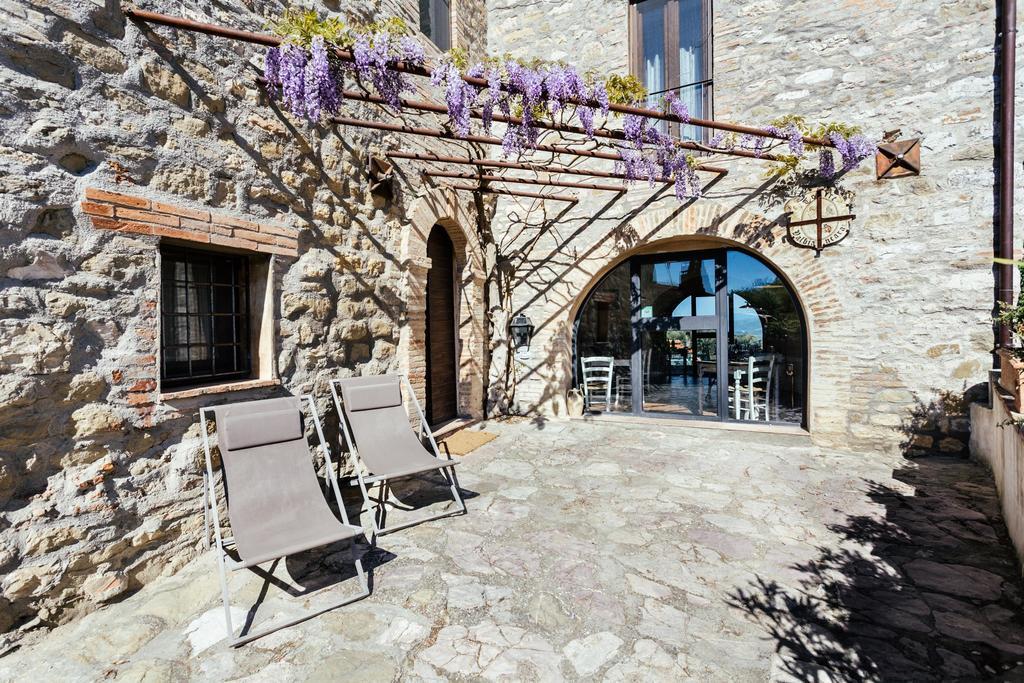 Torre Valbiancara Hostal Montebagnolo Exterior foto